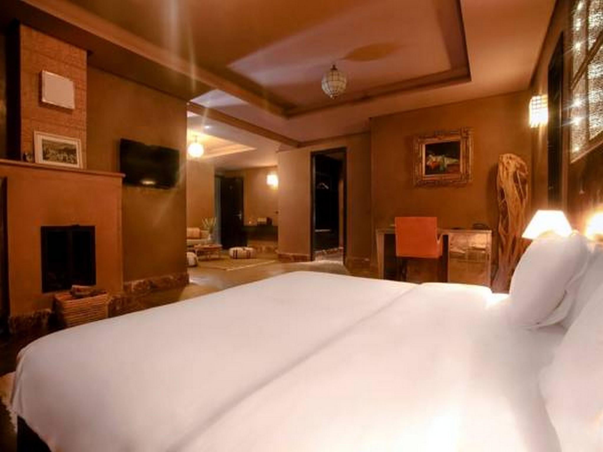 Fellah Hotel Aït Hamid Extérieur photo